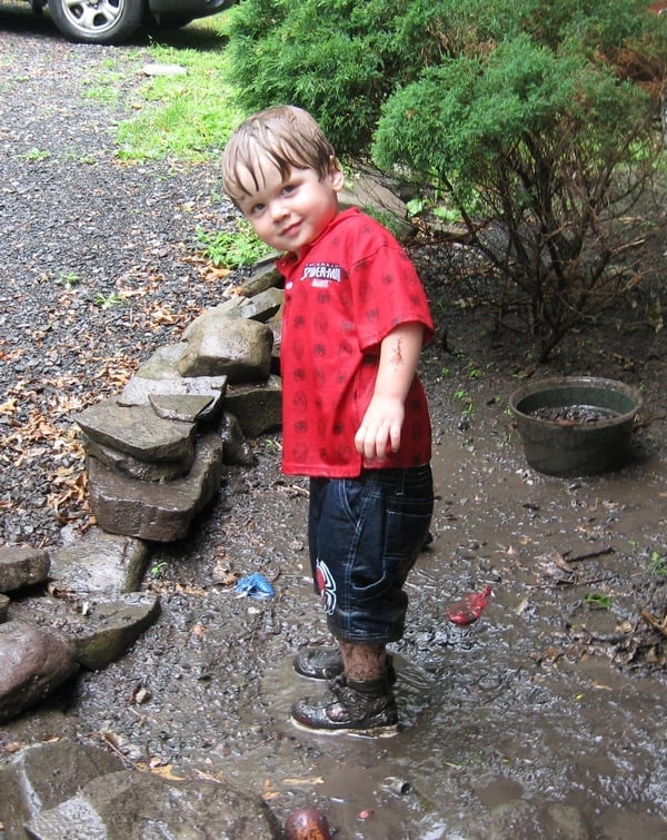 let-your-child-be-wild-bring-back-the-magic-of-outdoor-play